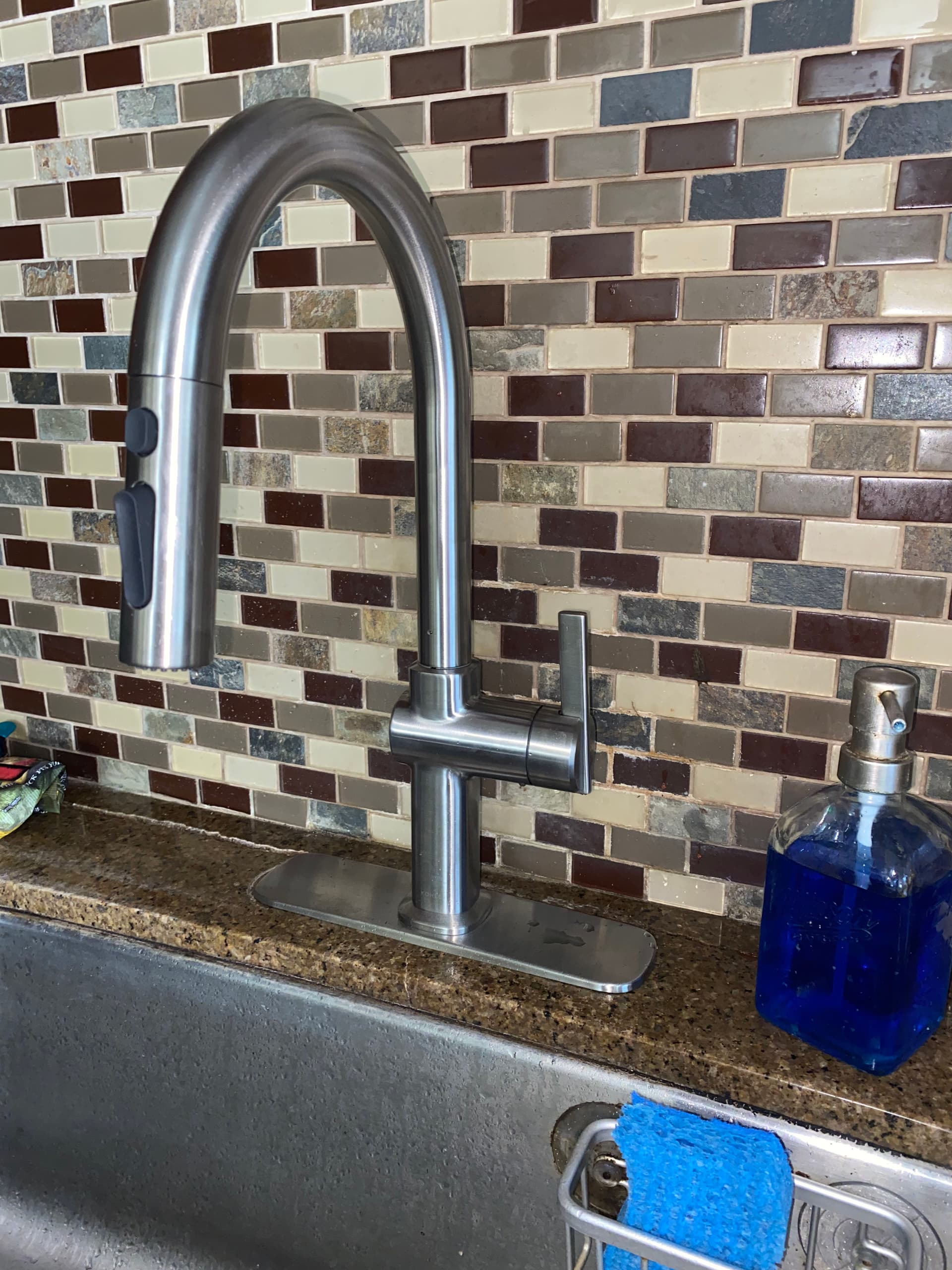 Gallery photos for Kitchen Faucet Upgrade Done Right in Huntington Beach: Image #1
